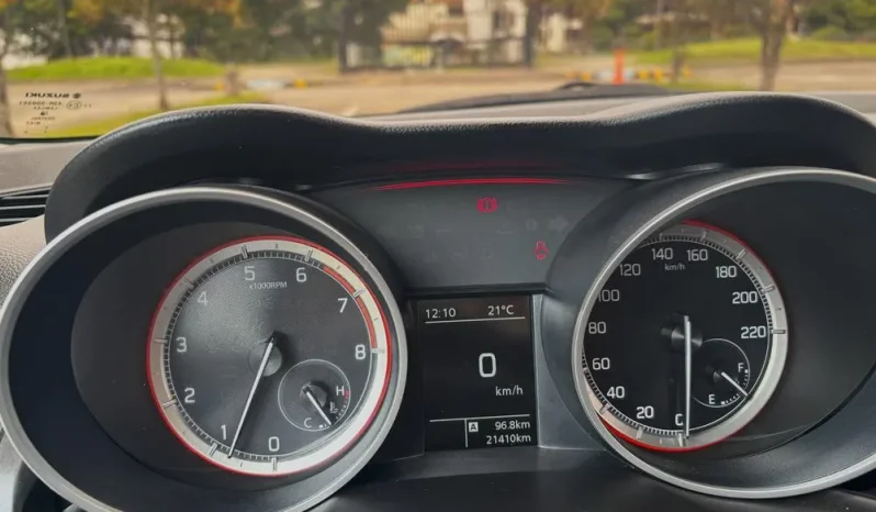 SUZUKI SWIFT (4) HYBRID MT 1200CC 5P 6AB ABS lleno
