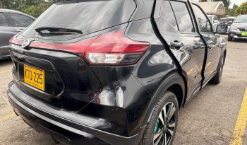NISSAN KICKS lleno