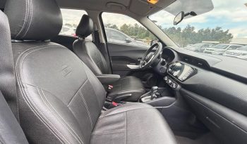 NISSAN KICKS lleno