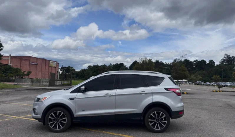 FORD ESCAPE (3) (FL)TITANIUMTP 2000CC 4X4 lleno
