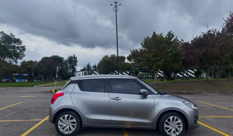 SUZUKI SWIFT (4)HYBRIDMT 1200CC 5P 6AB ABS lleno