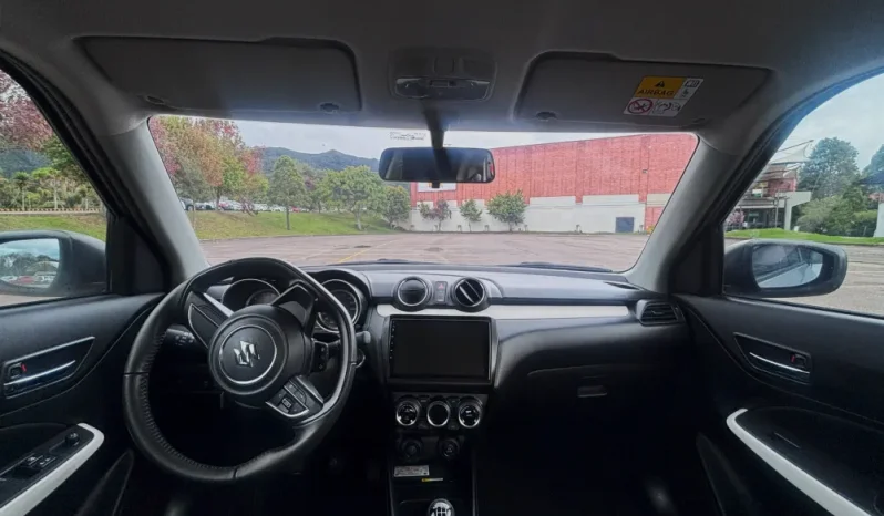 SUZUKI SWIFT (4)HYBRIDMT 1200CC 5P 6AB ABS lleno
