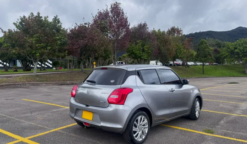SUZUKI SWIFT (4)HYBRIDMT 1200CC 5P 6AB ABS lleno