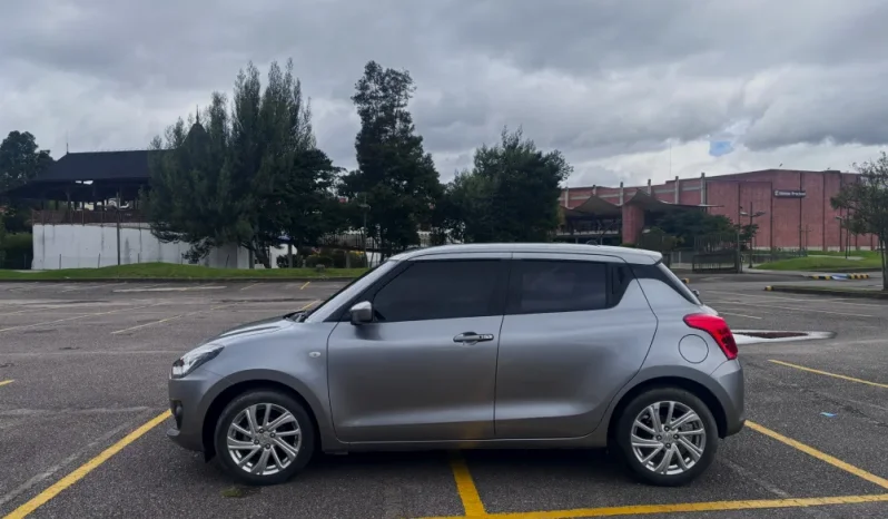 SUZUKI SWIFT (4)HYBRIDMT 1200CC 5P 6AB ABS lleno