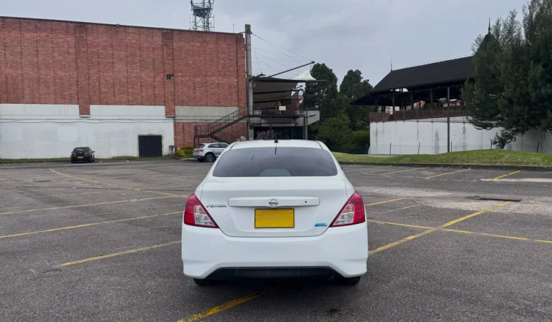 NISSAN VERSA (FL)SENSEAT 1600CC 2AB ABS lleno