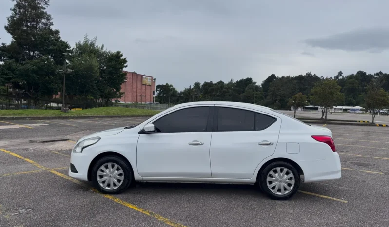 NISSAN VERSA (FL)SENSEAT 1600CC 2AB ABS lleno