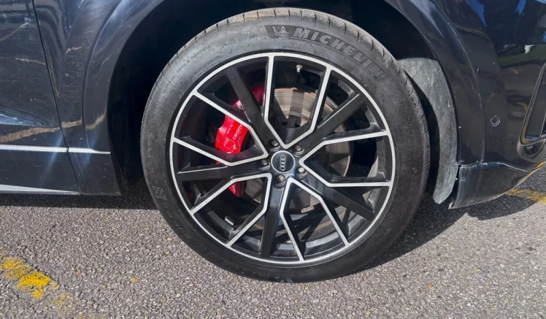 AUDI Q855 TFSI MHEV QUATTRO PROGRESSIVETP 3000CC T V6 CT TC R20 lleno