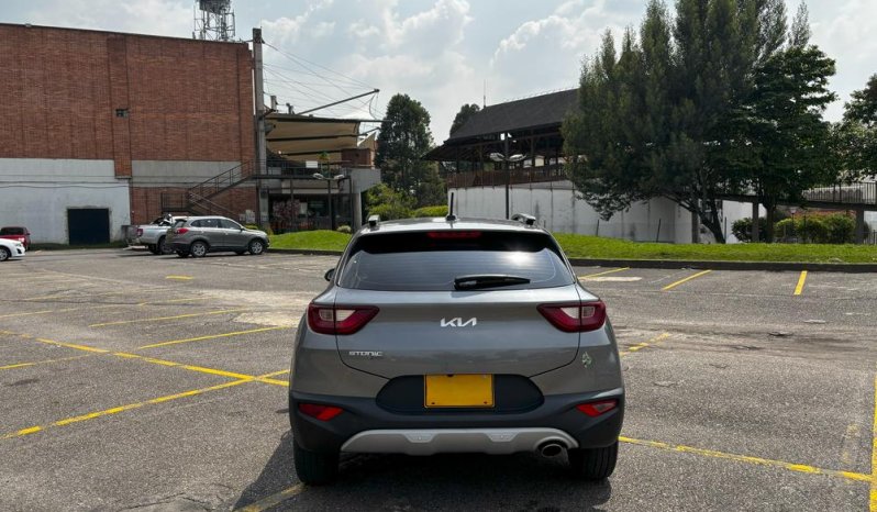 KIA STONICDESIRE/SPORTMT 1000CC T 6AB ABS lleno