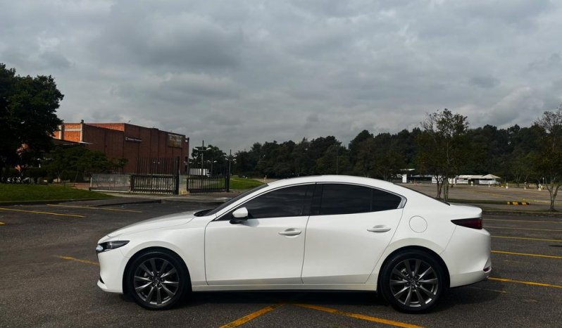 MAZDA 3 (4)GRAND TOURING MHEVTP 2000CC 7AB CT TC lleno