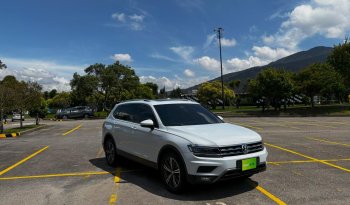 TIGUAN (2) ALLSPACE HIGHLINE 2.0 TSI 4MOTION TP 2000CC T CT TC R18 lleno