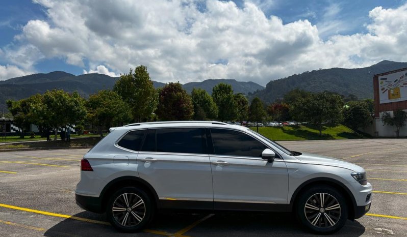 TIGUAN (2) ALLSPACE HIGHLINE 2.0 TSI 4MOTION TP 2000CC T CT TC R18 lleno