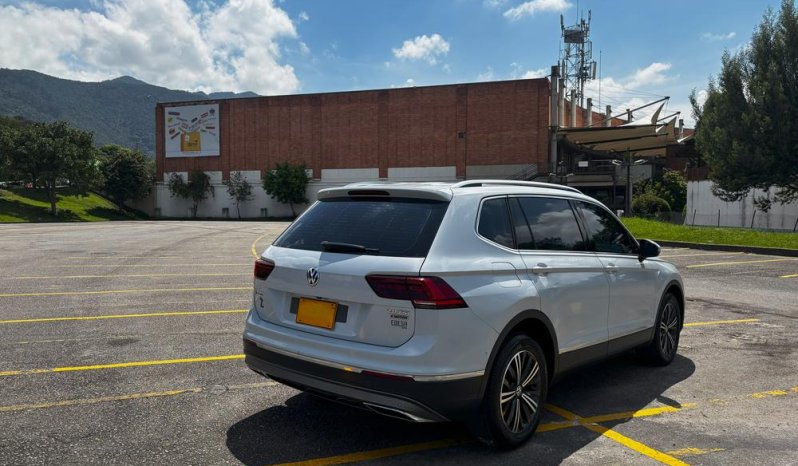 TIGUAN (2) ALLSPACE HIGHLINE 2.0 TSI 4MOTION TP 2000CC T CT TC R18 lleno