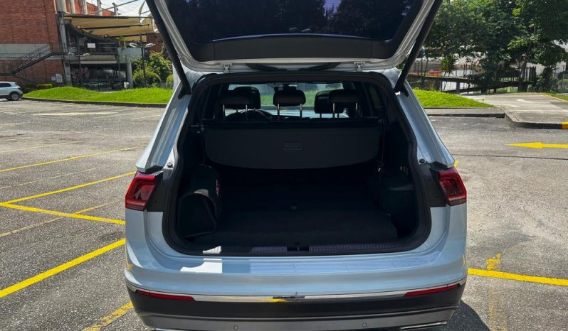 TIGUAN (2) ALLSPACE HIGHLINE 2.0 TSI 4MOTION TP 2000CC T CT TC R18 lleno
