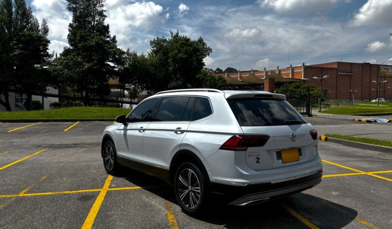 TIGUAN (2) ALLSPACE HIGHLINE 2.0 TSI 4MOTION TP 2000CC T CT TC R18 lleno