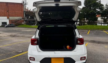 VENUE LIMITED AT 1600CC 4X2 6AB ABS R17 lleno