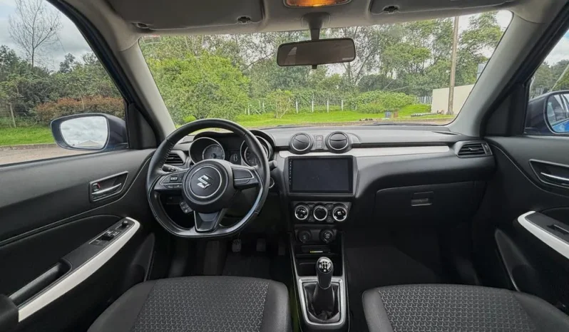 SUZUKI SWIFT (4)HYBRIDMT 1200CC 5P 6AB ABS lleno