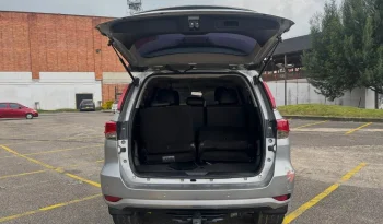 TOYOTA FORTUNER (2) 2.4L STREET TP 2400CC TD 4X2 EURO IV lleno