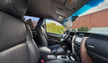 TOYOTA FORTUNER (2)2.7L STREETTP 2700CC 4X2 EURO IV lleno