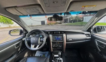 TOYOTA FORTUNER (2)2.7L STREETTP 2700CC 4X2 EURO IV lleno