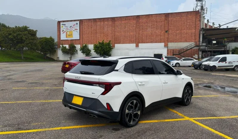 KIA K3 CROSSGT LINE AT 1600CC 6AB lleno