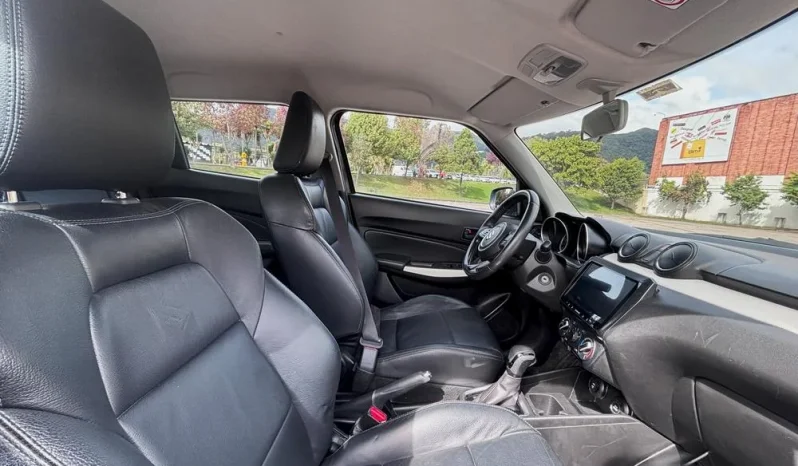 SUZUKI SWIFT (4)GLAT 1200CC 5P 2AB ABS lleno
