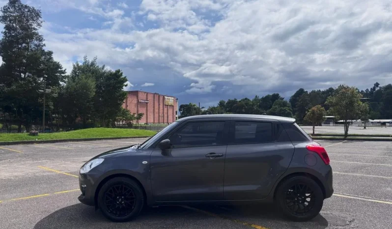 SUZUKI SWIFT (4)GLAT 1200CC 5P 2AB ABS lleno