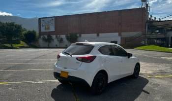 MAZDA 2 (2)TOURINGAT 1500CC 6AB lleno