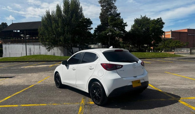 MAZDA 2 (2)TOURINGAT 1500CC 6AB lleno