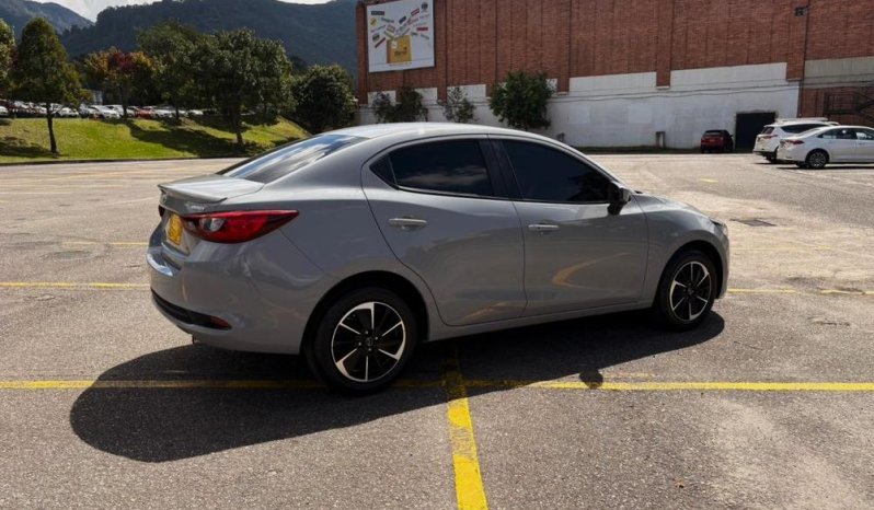 MAZDA 2 (2) (FL)GRAND TOURING LX SEDANTP 1500CC 6AB TC CR lleno