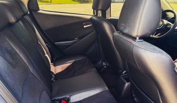 MAZDA 2 (2) (FL)GRAND TOURING LX SEDANTP 1500CC 6AB TC CR lleno