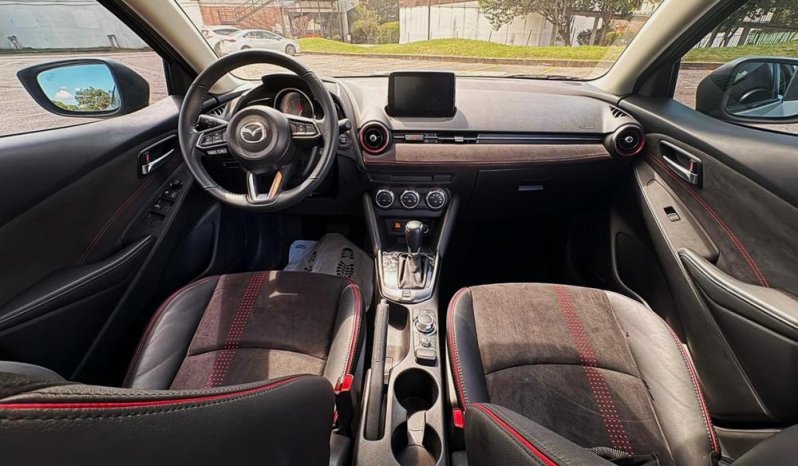 MAZDA 2 (2) (FL)GRAND TOURING LX SEDANTP 1500CC 6AB TC CR lleno