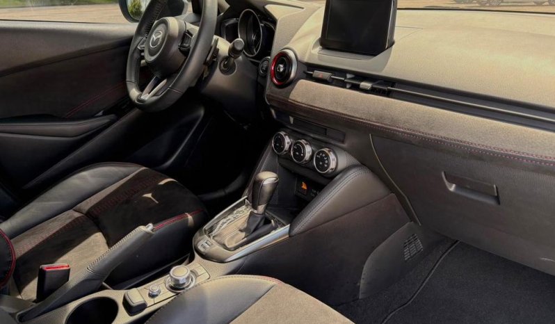 MAZDA 2 (2) (FL)GRAND TOURING LX SEDANTP 1500CC 6AB TC CR lleno