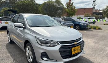 ONIX (2) PREMIER TP 1000CC T 5P 6AB ABS lleno