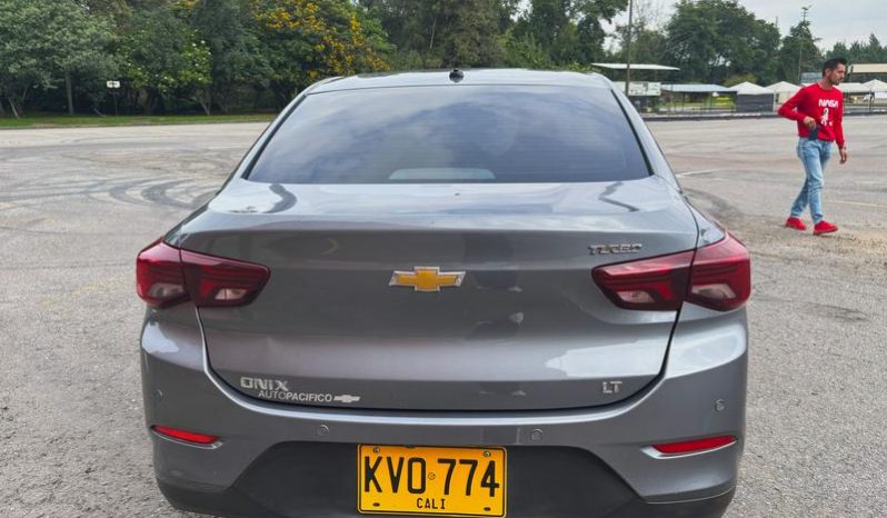 ONIX (2) LT MT 1000CC T 4P 6AB ABS lleno