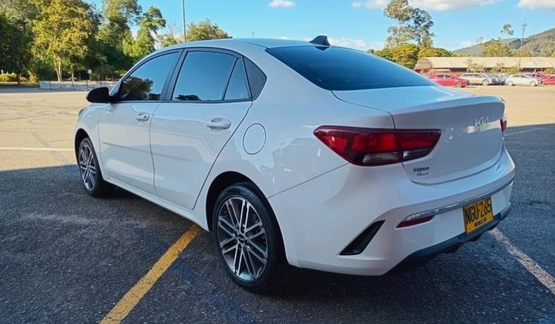 RIO VIBRANT (FL) MT 1400CC 4P R17 lleno