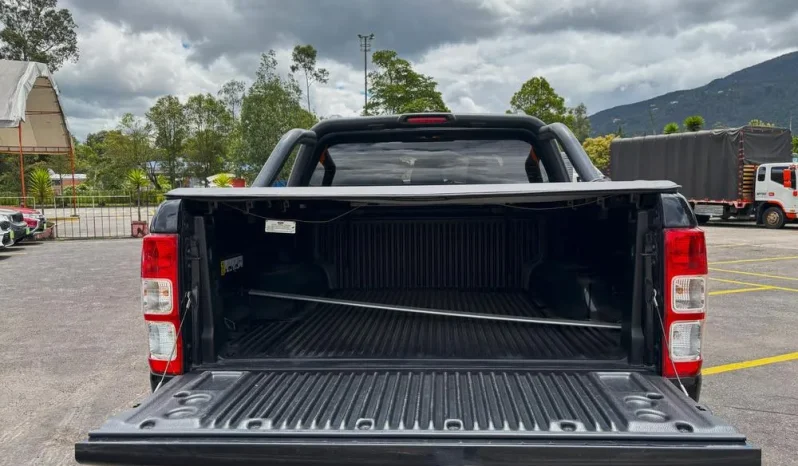 FORD RANGER (5) LIMITED BLACK AT 3200CC TD 4X4 lleno