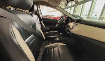NISSAN VERSA (2) EXCLUSIVE AT 1600CC TC RIN 17 lleno