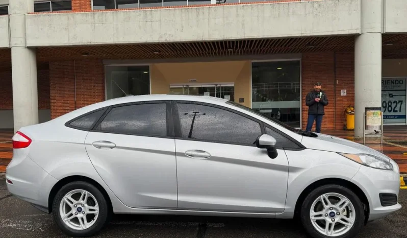 FORD FIESTA (7) SPORTBACK SE MT 1600CC 4P lleno