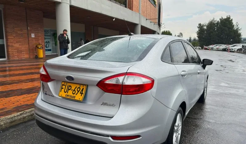FORD FIESTA (7) SPORTBACK SE MT 1600CC 4P lleno