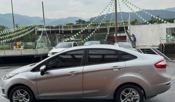 FORD FIESTA (7) SPORTBACK SE MT 1600CC 4P lleno