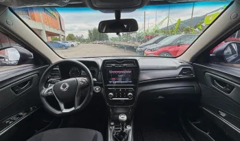 SSANGYONG TIVOLI (FL) ELITE TURBO MT 1500CC 4X2 2AB ABS lleno