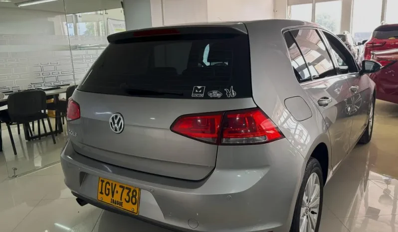 VOLKSWAGEN GOLF (7) COMFORTLINE TP 1600CC R16 lleno