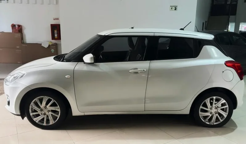SUZUKI SWIFT (4) HYBRID MT 1200CC 5P 6AB ABS lleno