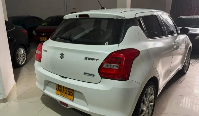 SUZUKI SWIFT (4) HYBRID MT 1200CC 5P 6AB ABS lleno