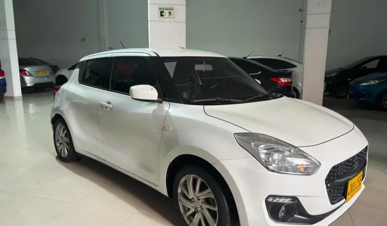 SUZUKI SWIFT (4) HYBRID MT 1200CC 5P 6AB ABS lleno