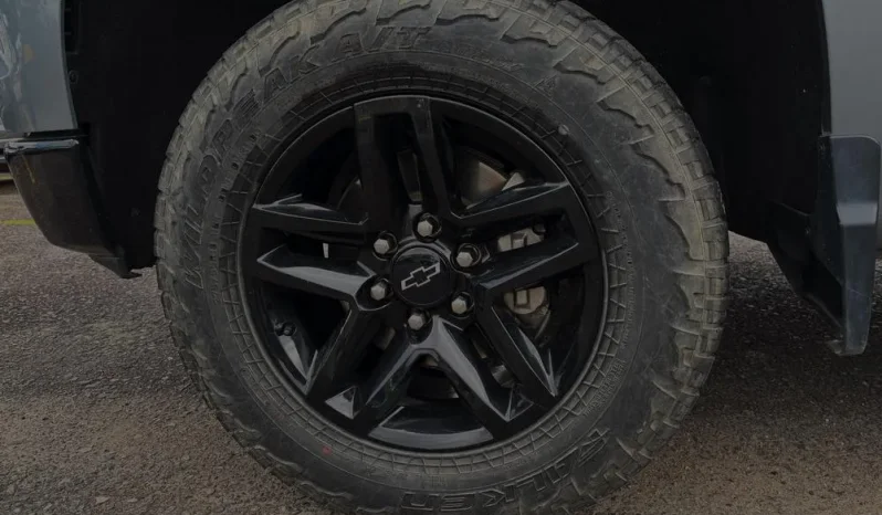 CHEVROLET SILVERADO (8) Z71 AT 5300C 4X4 lleno