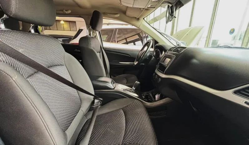 DODGE JOURNEY SE/EXPRESS (FL) TP 2400CC 5PSJ 4X2 lleno