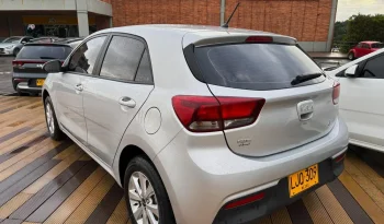 KIA RIO VIBRANT (FL) MT 1400CC 5P R17 lleno