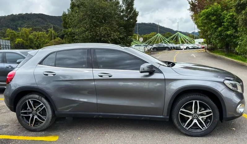MERCEDES BENZ BGLA 200(X156) (FL) URBANTP 1600CC T lleno