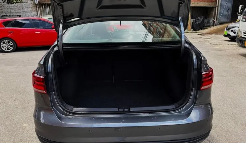 VOLKSWAGEN VIRTUS COMFORTLINE TP 1600CC 4AB ABS R15 lleno